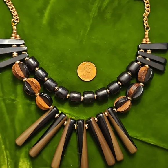 Brown & Black Statement 16"+2" Necklace with Brown Bead Bracelet + Wood Earring - Picture 3 of 5